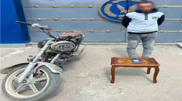 ضبط المتهم بسرقة هاتف مواطن خلال صلاة التراويح في محافظة الإسماعيلية